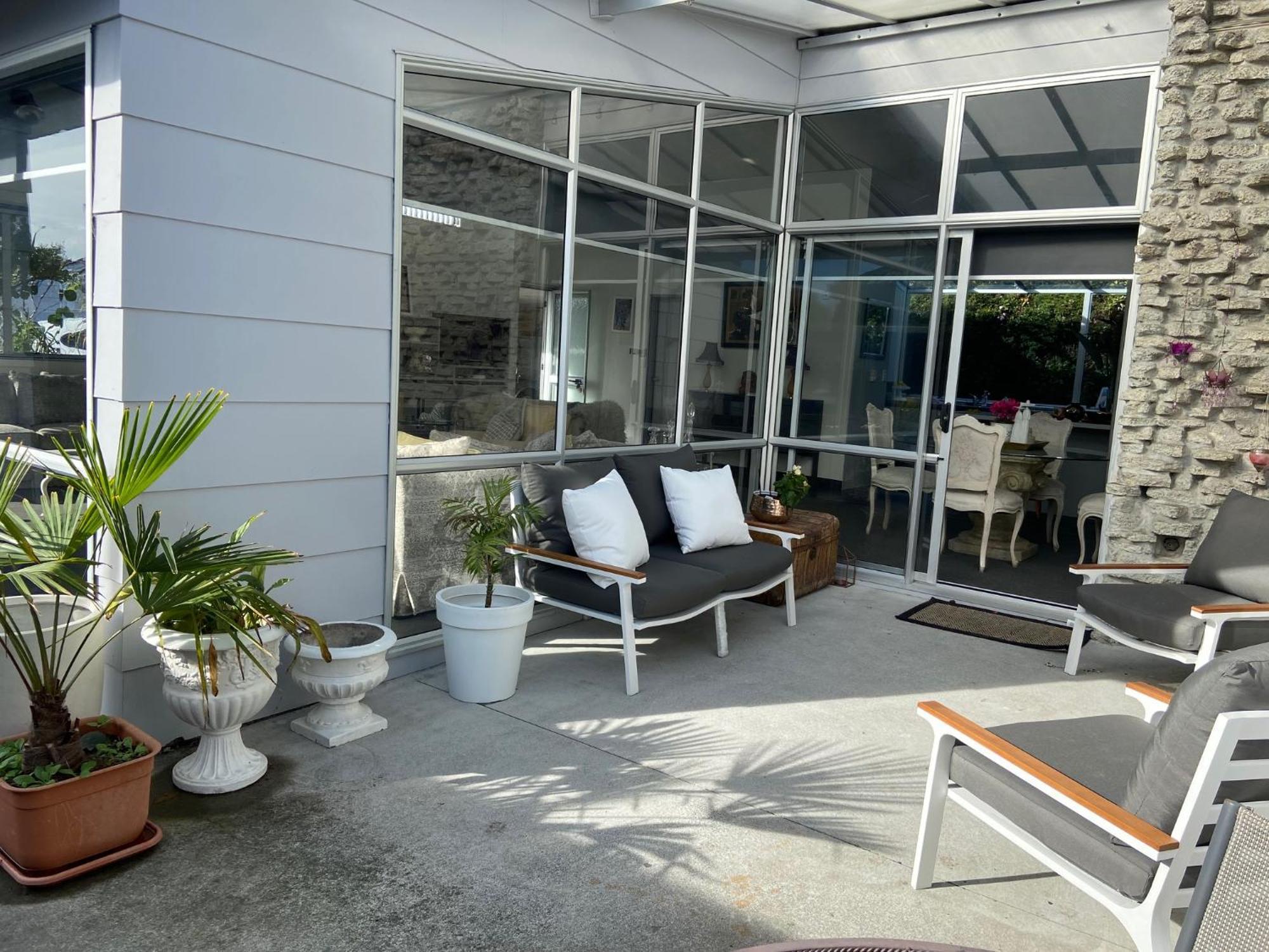 Maison Blue - Chic Inner City Townhouse Napier Exterior photo